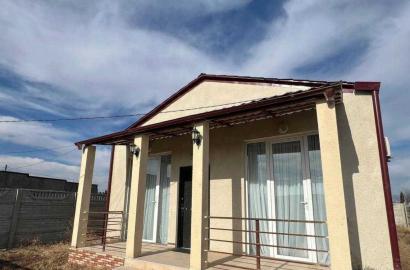 იყიდება ახალი გარემონტებული 4 ოთახიანი სახლი